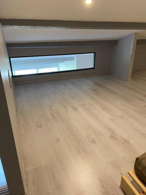 Appartement entièrement refait à neuf à 150 m de la plage Apartment in Narbonne