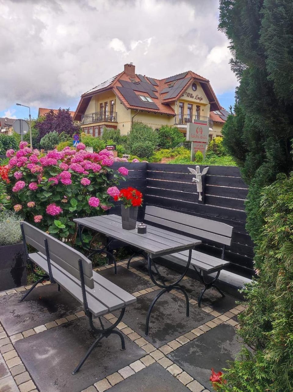 Property building, Garden