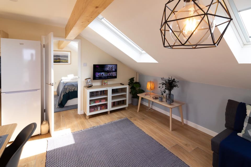 TV and multimedia, Lounge or bar