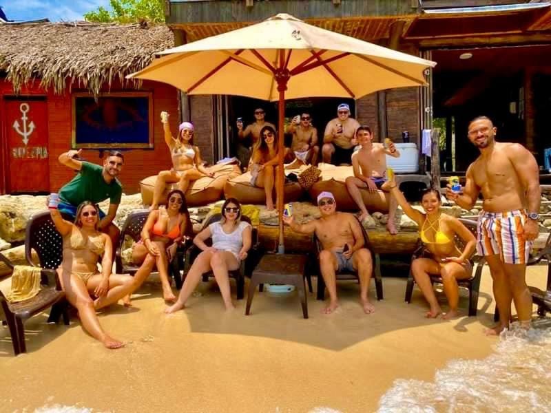 Day, Beach, group of guests