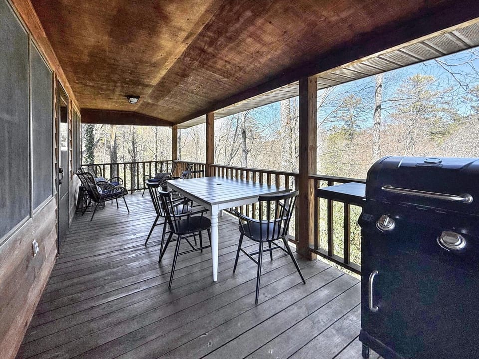 The Spotted Owl House in Highlands