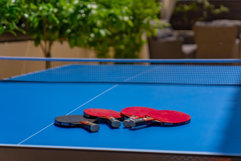 Table tennis