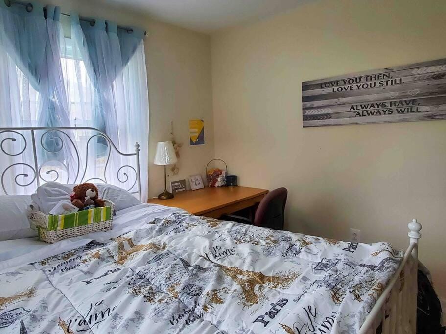 Bed, Bedroom