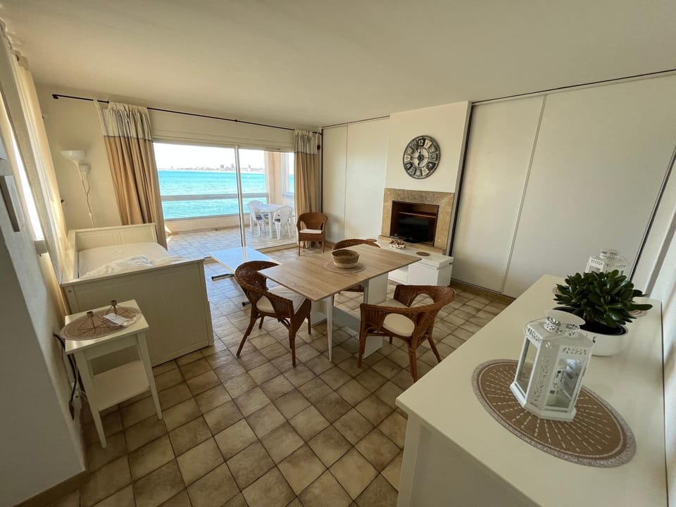 La Maison de la Mer - 1er Étage Apartment in Provence-Alpes-Côte d'Azur