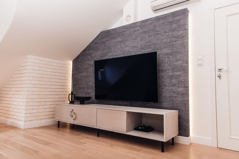 Communal lounge/ TV room, TV and multimedia, Evening entertainment