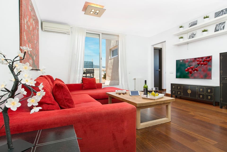 TV and multimedia, Kitchen or kitchenette, Living room