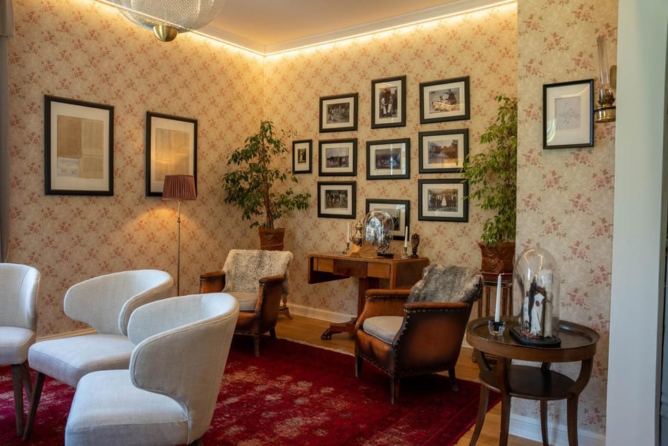 Seating area