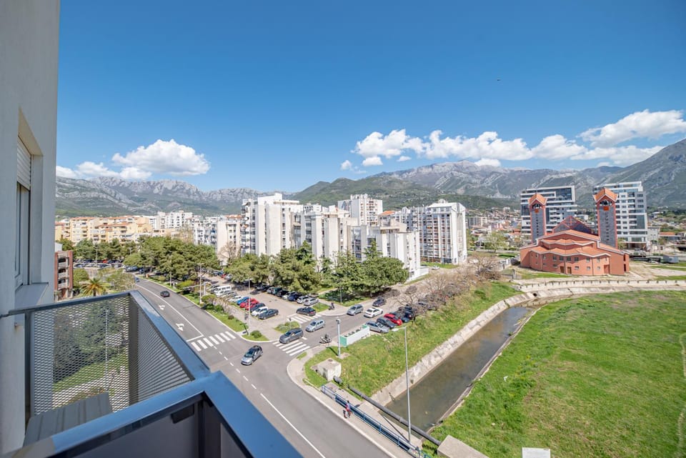 Natural landscape, City view