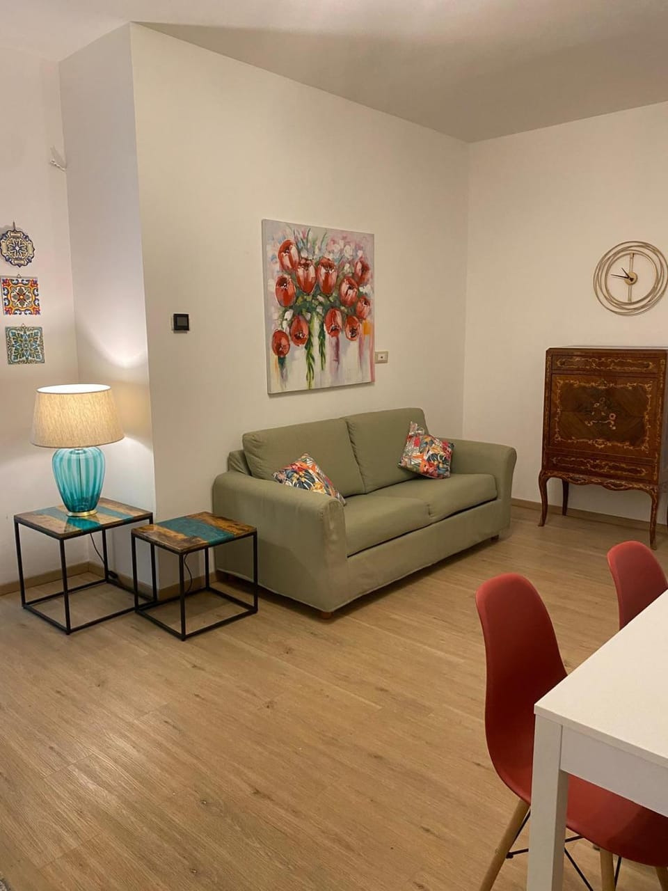 Living room, Seating area