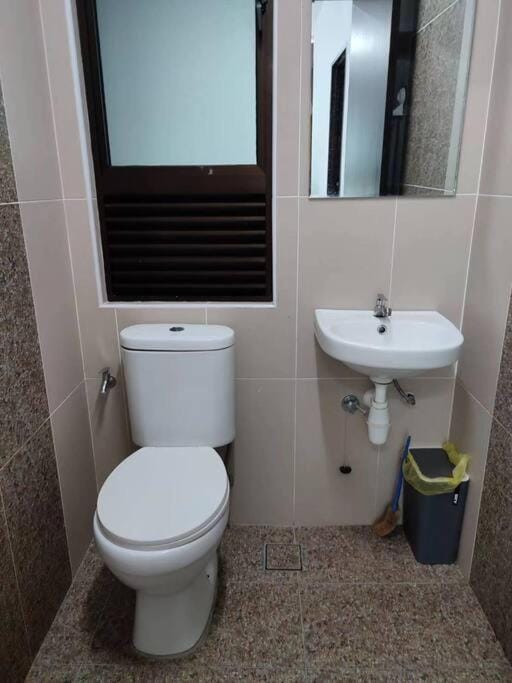 Toilet, Bathroom