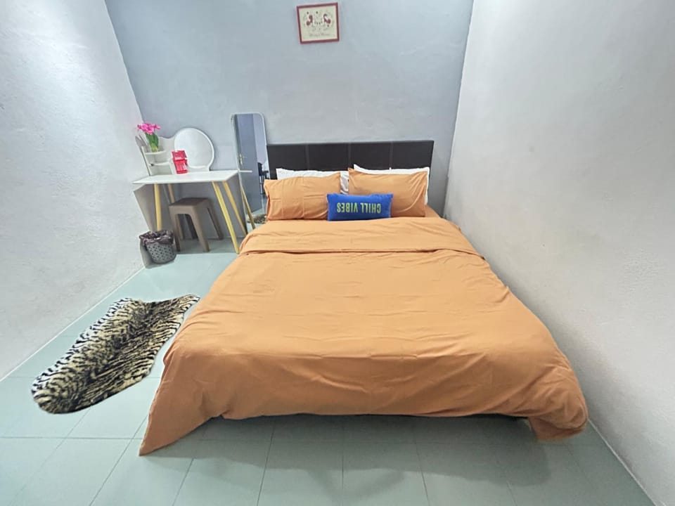 Heritage Cozy Entire 3 Bedroom House At Kijang Alma Bukit Mertajam House in Penang