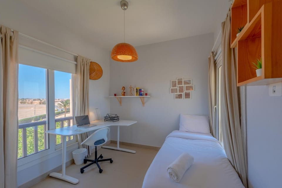 Sunny 2 Bedroom + Private Roof Terrace Lagoon View Apartment in Hurghada