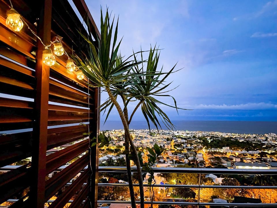 Patio, Balcony/Terrace, City view, Sea view