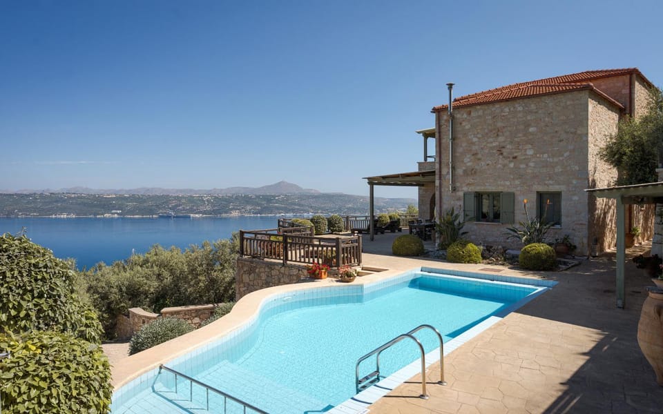 Property building, Patio, Day, Mountain view, Sea view, Swimming pool, sunbed