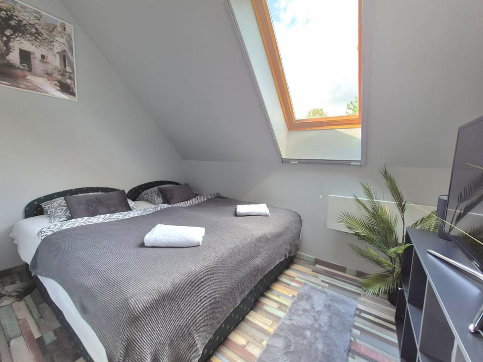 TV and multimedia, Bedroom
