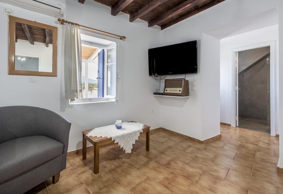 Sofaki Milos Apartment in Milos