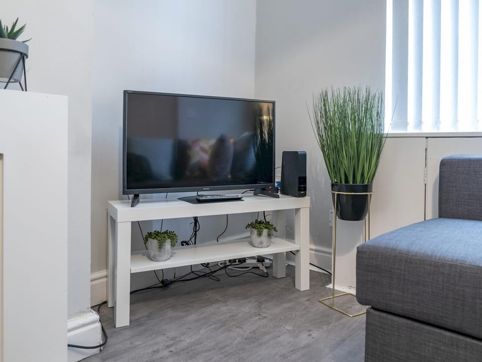 Communal lounge/ TV room, TV and multimedia, Living room, Other, Seating area, Evening entertainment