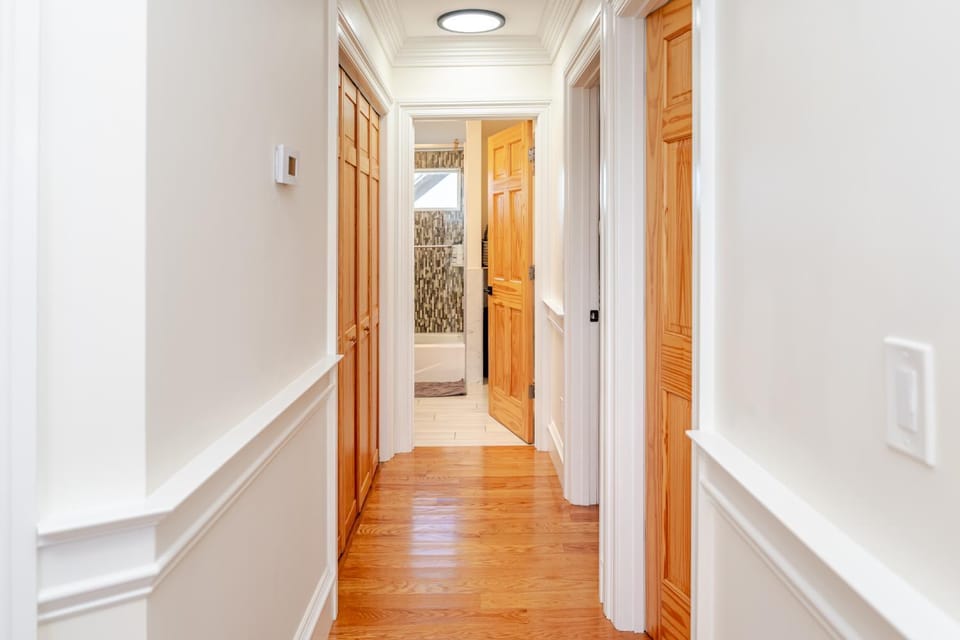 Chic 3BR & 2BA Quincy House w Balcony, Garden, Laundry & Pet Friendly 383 Apartment in Quincy