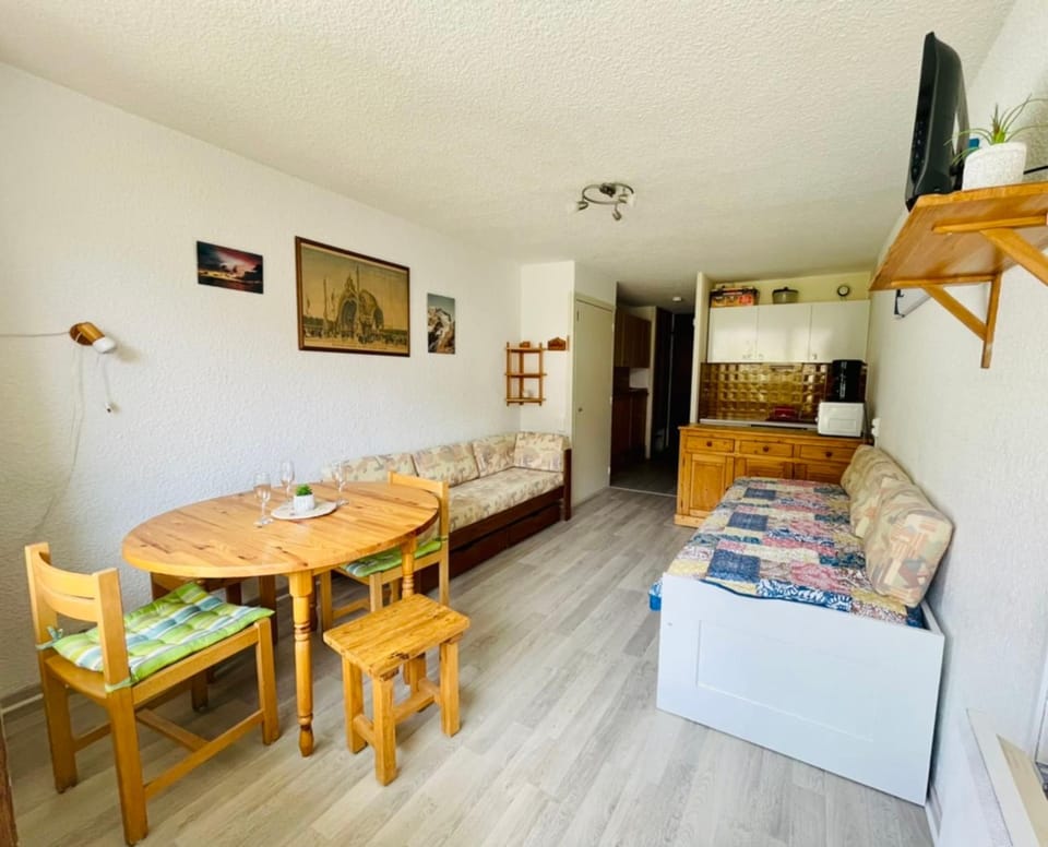 Nice 28m Comfort In The Heart La Salle Les Alpes Apartment in Saint-Chaffrey