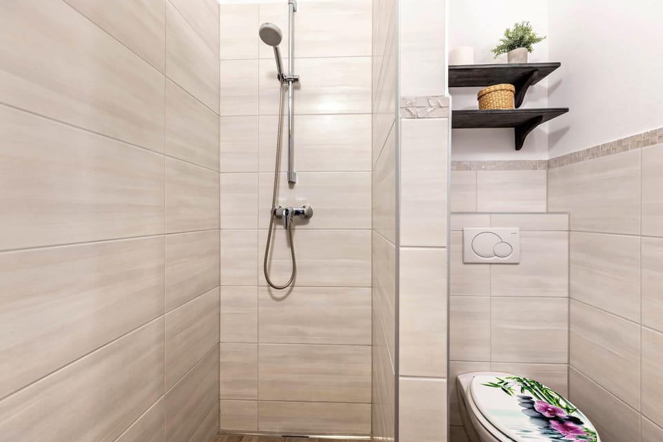 Bathroom, Living room
