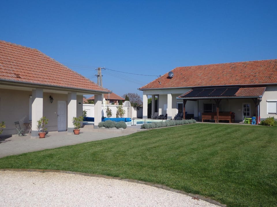 Garden, Pool view