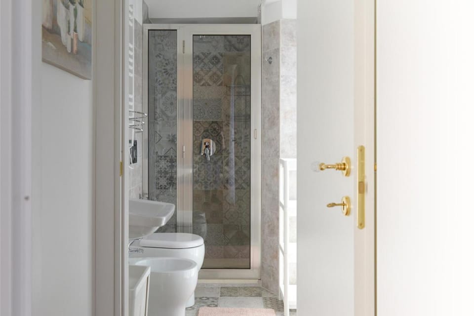 Shower, Toilet, Bathroom, bidet