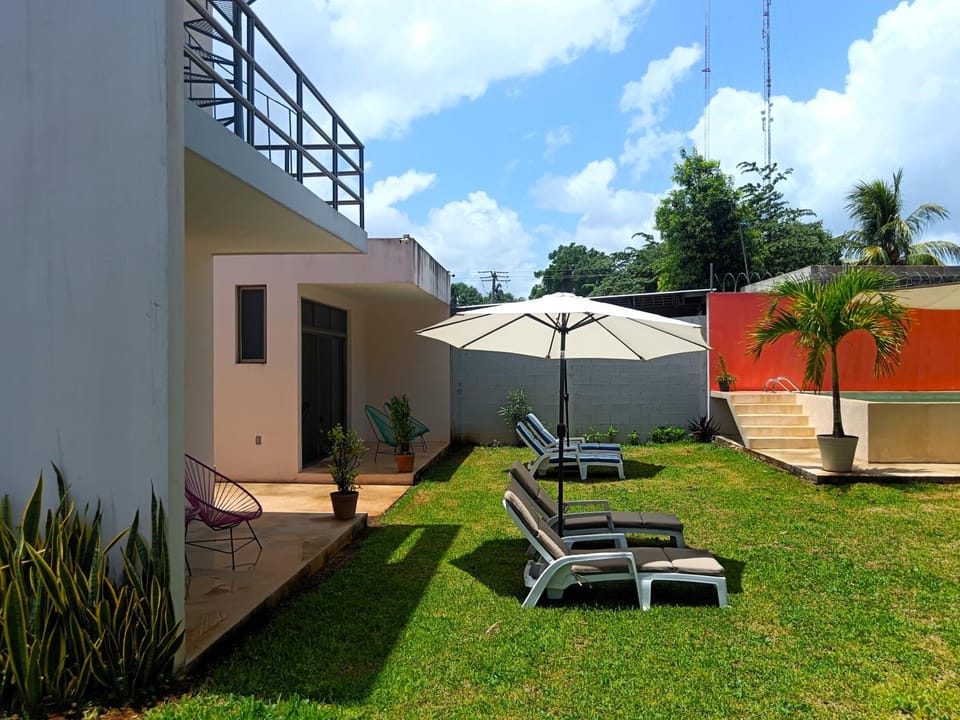 Garden, Swimming pool