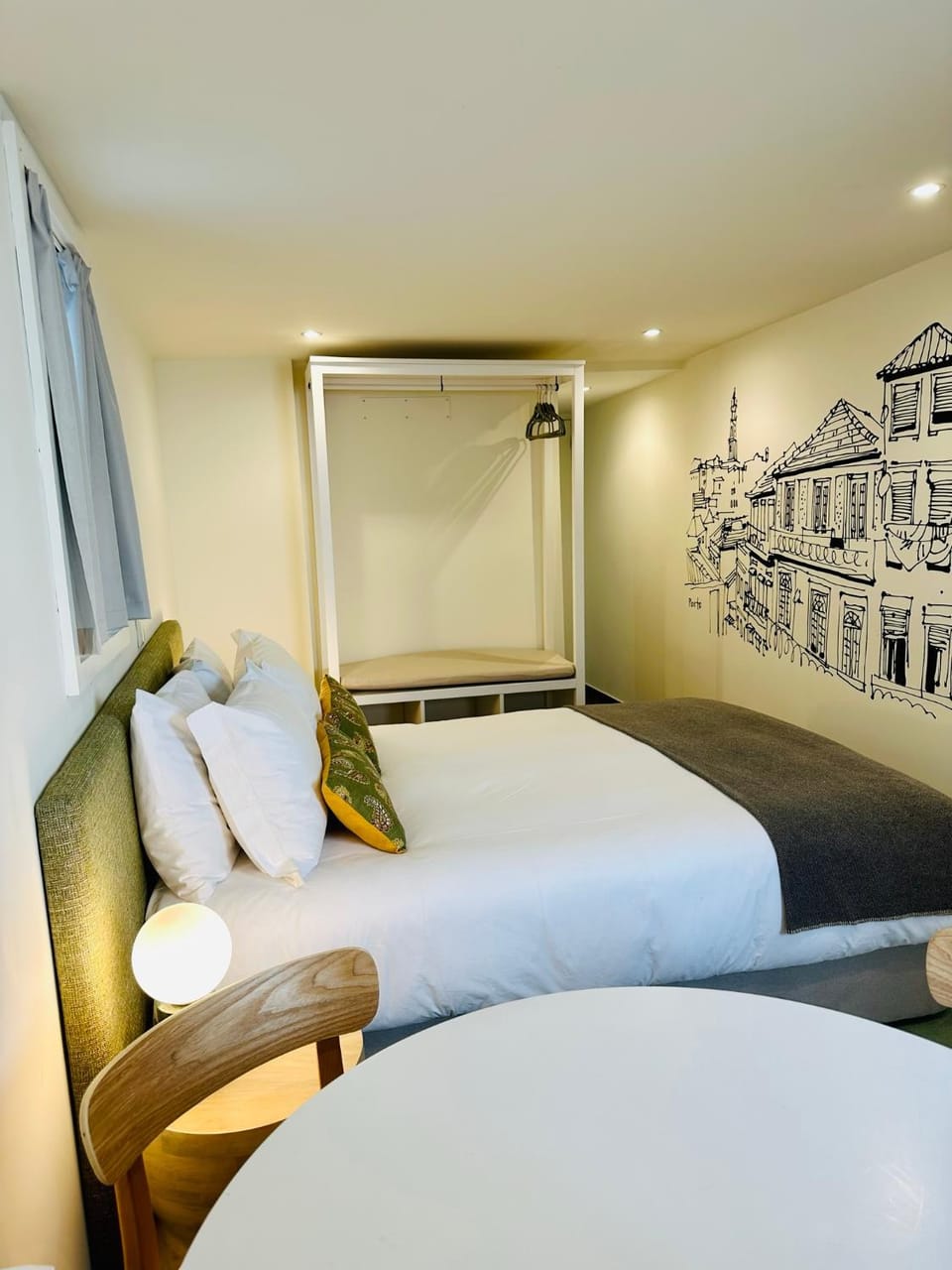 Bed, Bedroom