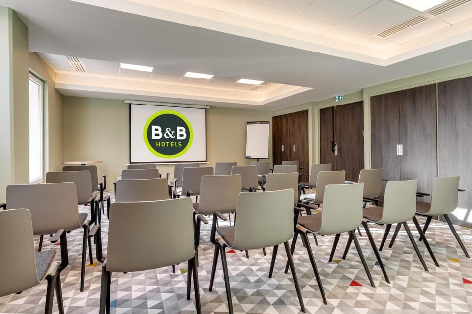 Meeting/conference room