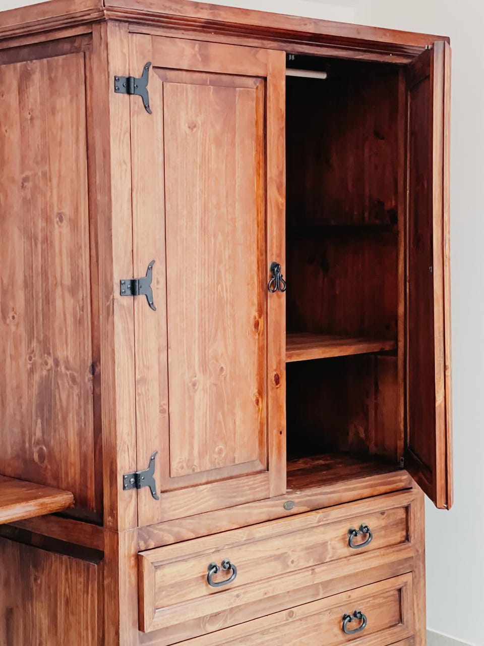 wardrobe