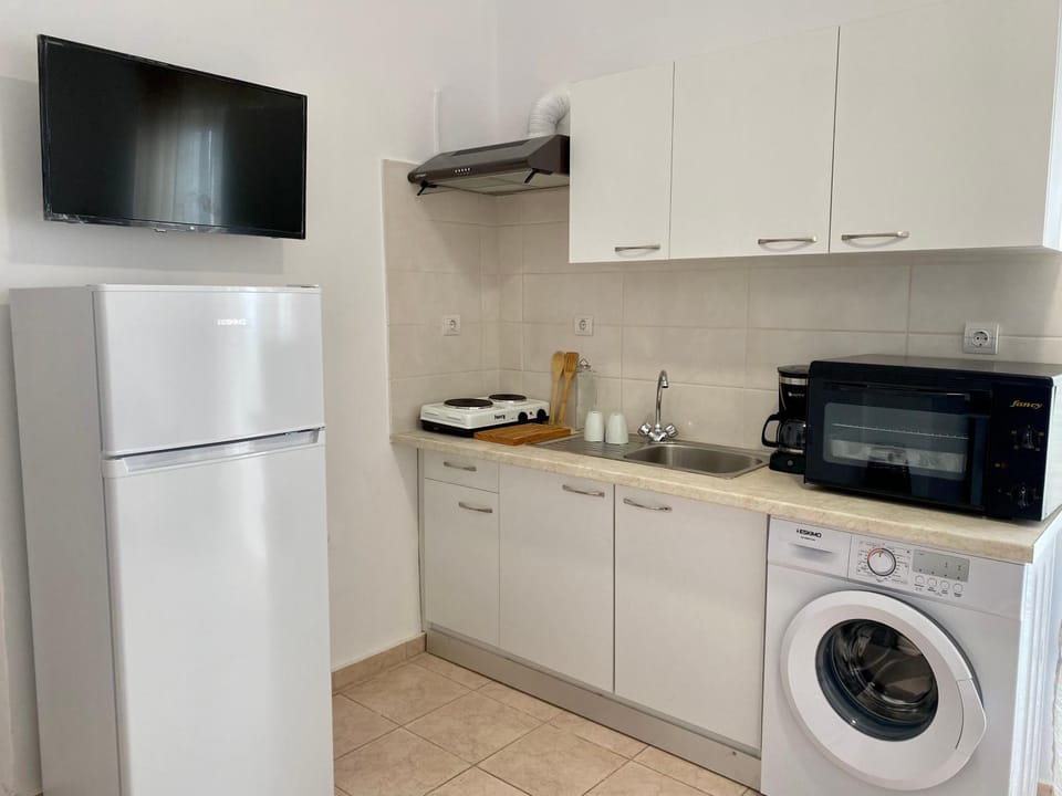 Bright & Spacious Apartment in Kos Town, Near the Beach - No 3 Apartment in Kos