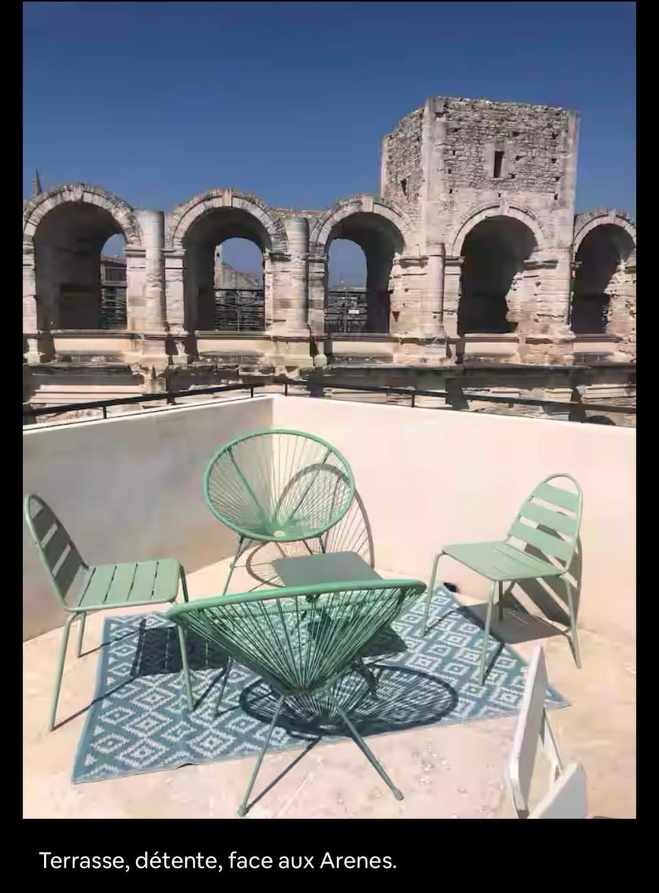 Entre les Arènes et la Major Apartment in Arles