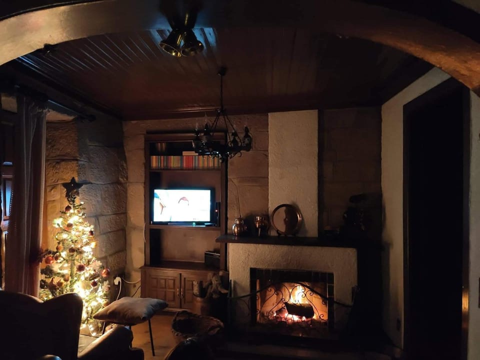Communal lounge/ TV room, TV and multimedia, Evening entertainment, flat iron