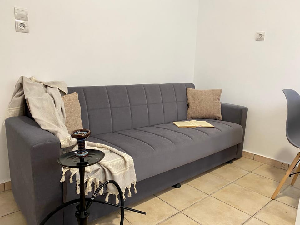 Well-Located Apartment in Kos Town, Near the Port & Beach - No 14 Apartment in Kos