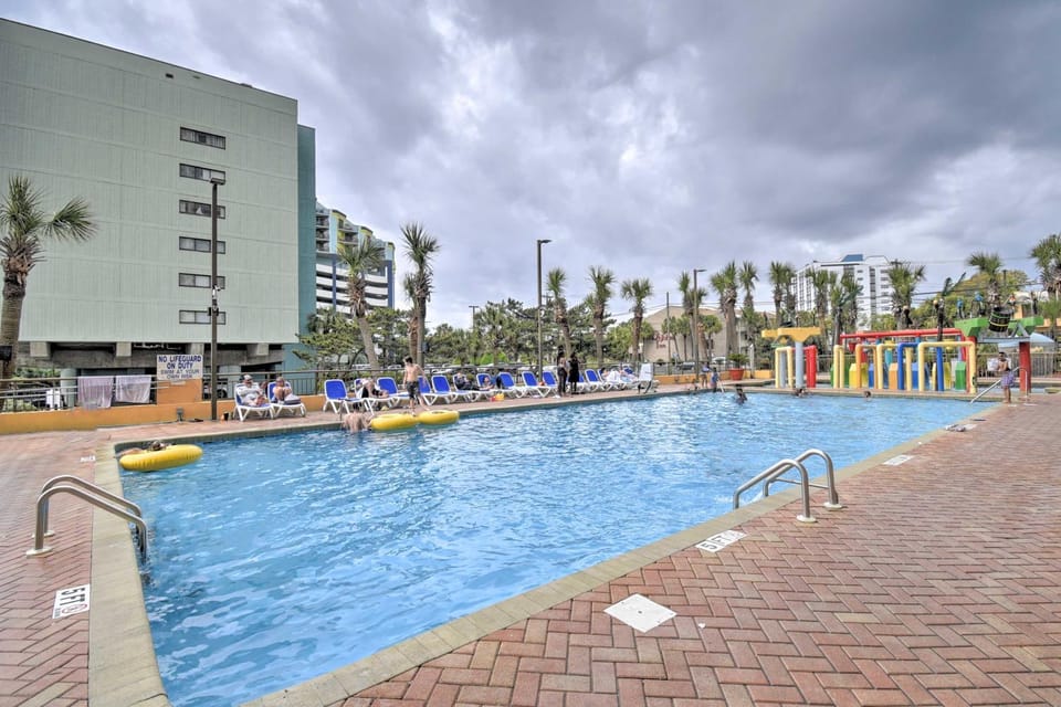Ocean View and Lazy River Condo in Myrtle Beach! Apartment in Myrtle Beach