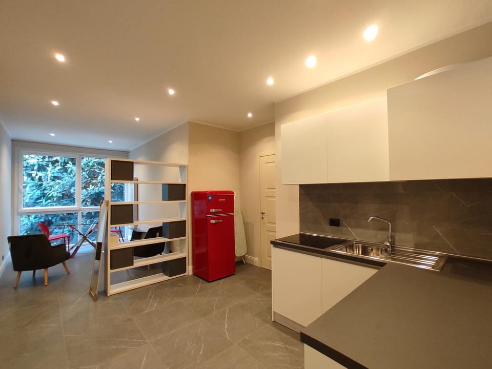 Kitchen or kitchenette, Living room, Seating area