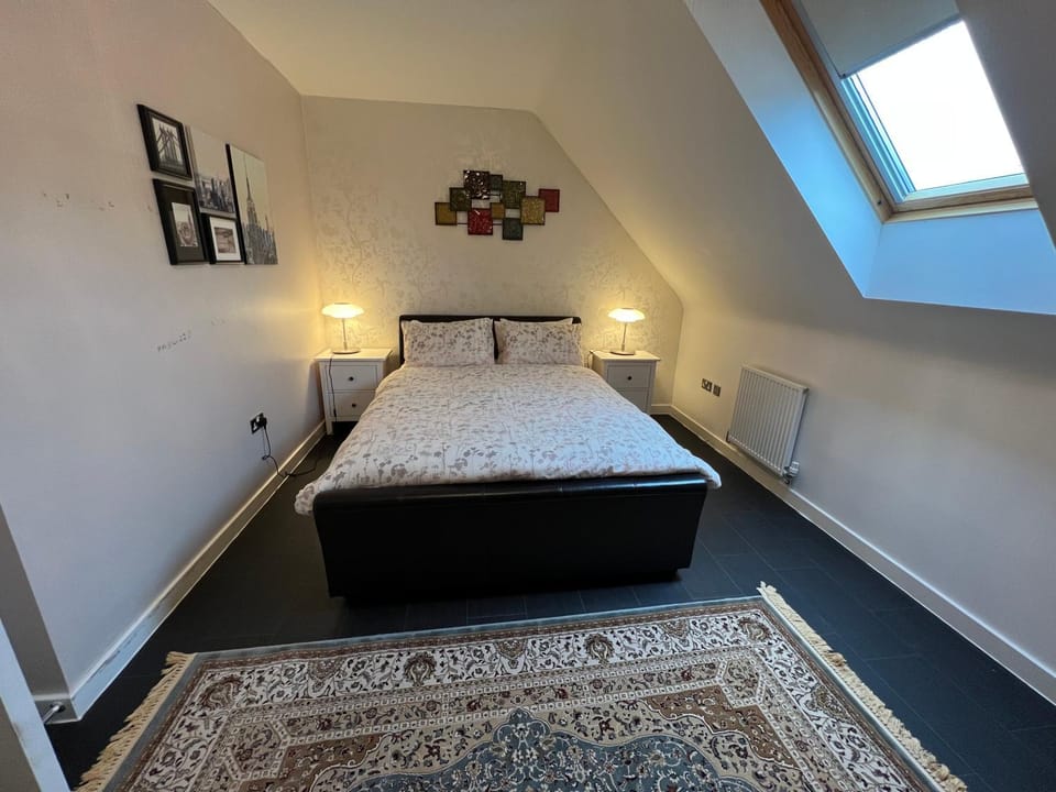 Sheffield City Centre , free Wifi & Parking - Private Room - Shared House Vacation rental in Sheffield