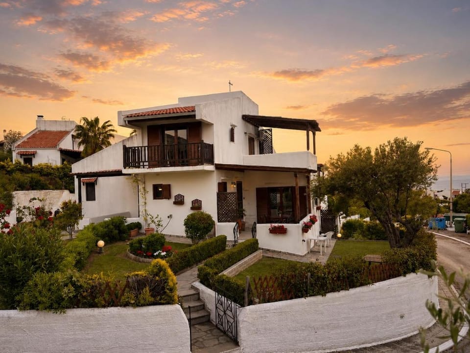 Summer house in Trikorfo, Gerakini with sea view House in Halkidiki