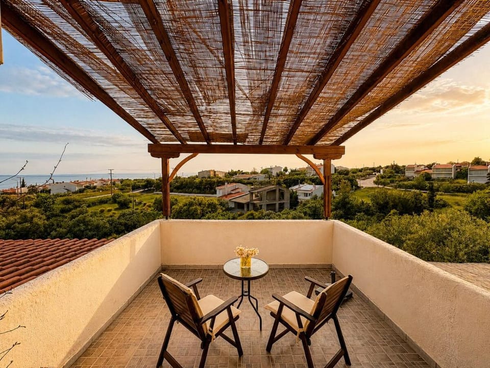 Summer house in Trikorfo, Gerakini with sea view House in Halkidiki