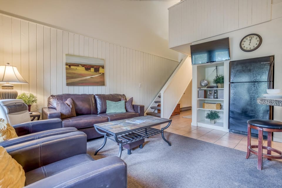 Ski House 227 - Meredith Lodging House in Bend