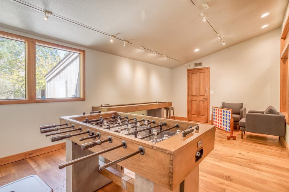 Ski House 245 - Meredith Lodging House in Bend