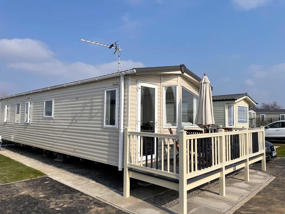 bracken lodge Campground/ 
RV Resort in Chapel Saint Leonards