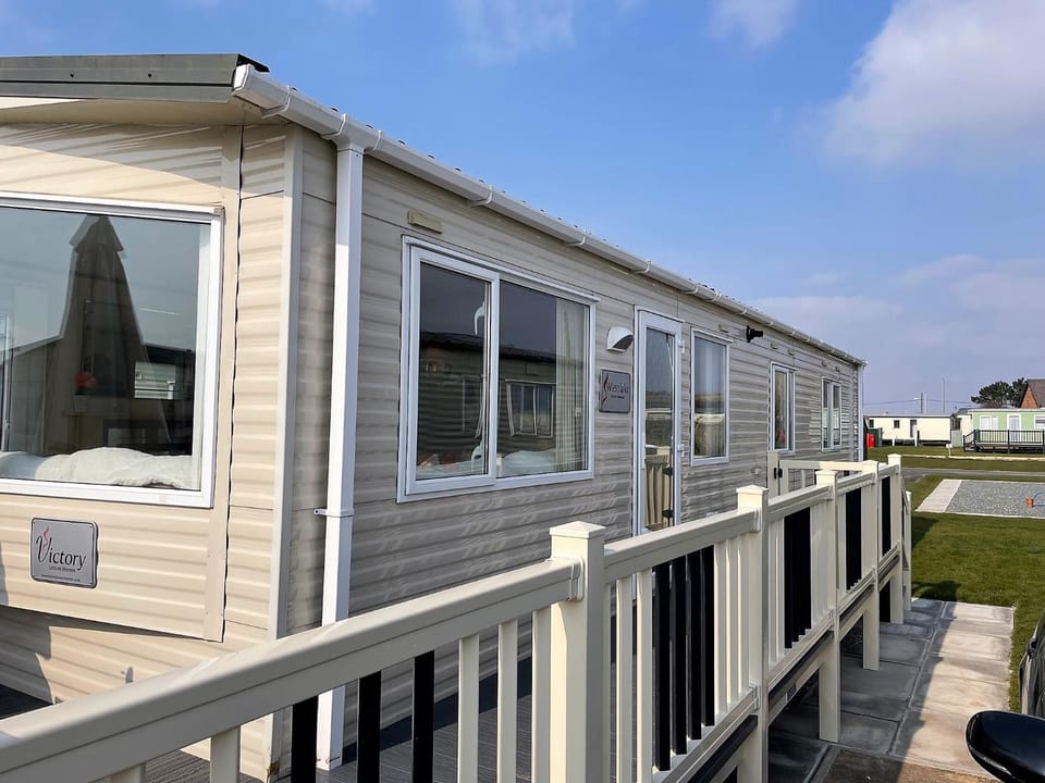 bracken lodge Campground/ 
RV Resort in Chapel Saint Leonards