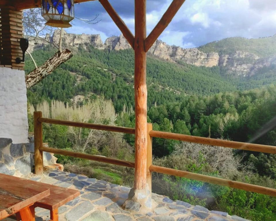 Balcony/Terrace, Mountain view