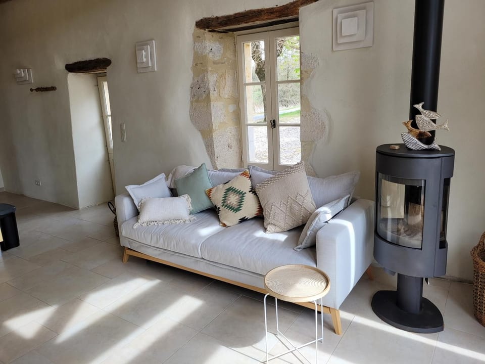 Les Bouges Apartment in Nouvelle-Aquitaine