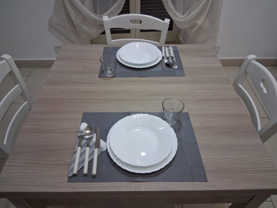 Dining area, Lunch