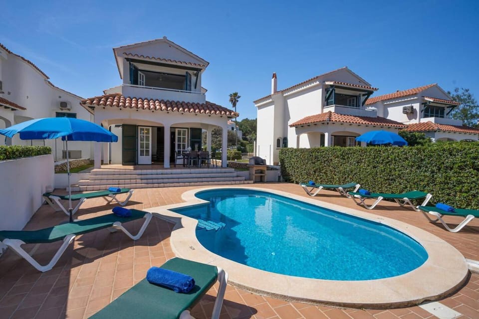 Villa Las Marinas 3, piscina y a 5 minutos del mar House in Arenal d'en Castell