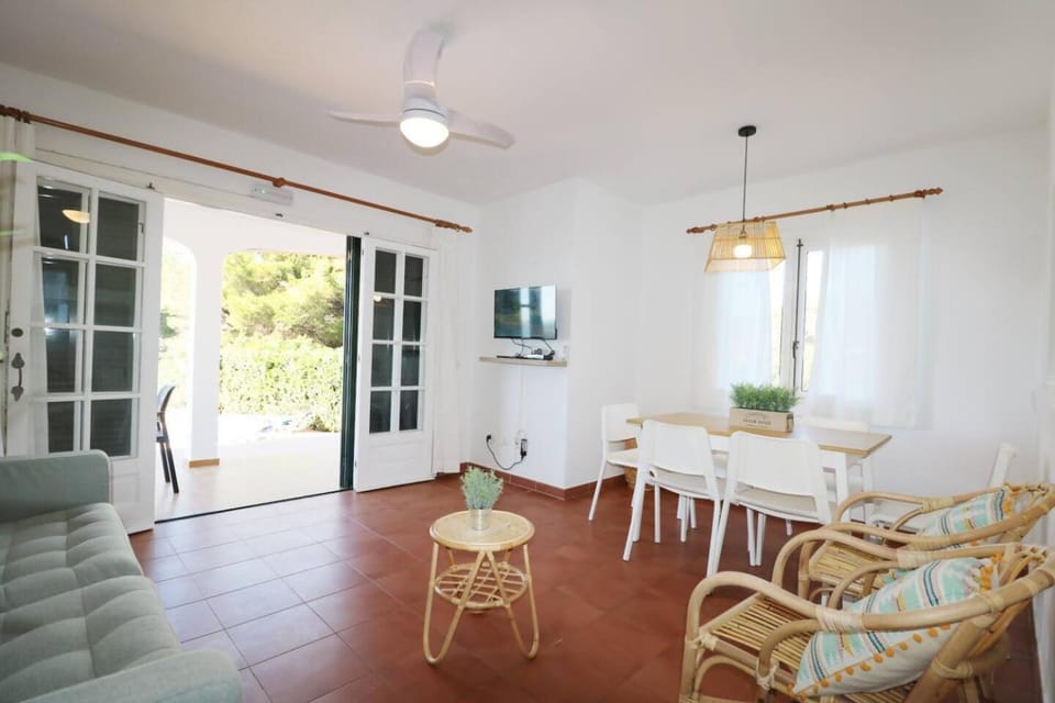 Villa Las Marinas 4,piscina e ideal para familias House in Arenal d'en Castell