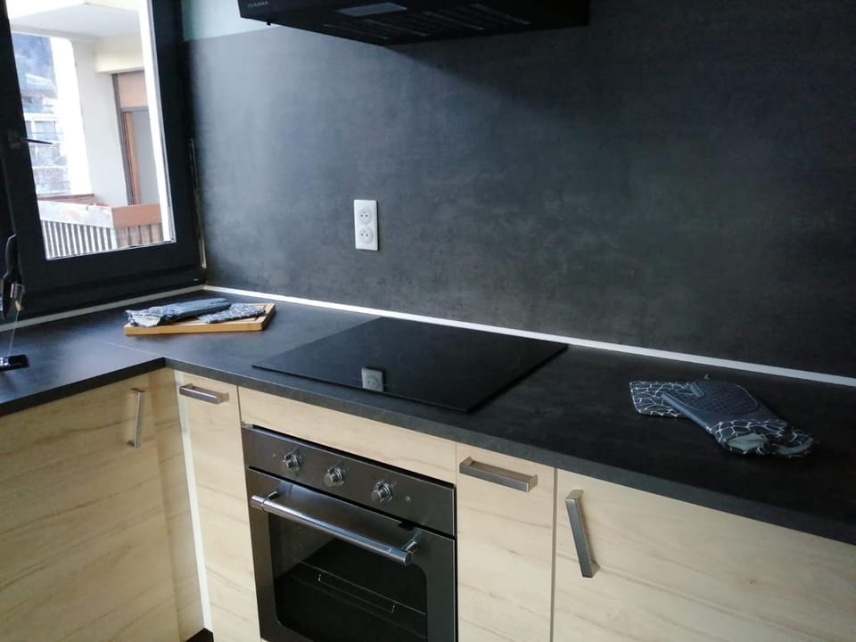 Kitchen or kitchenette, stove