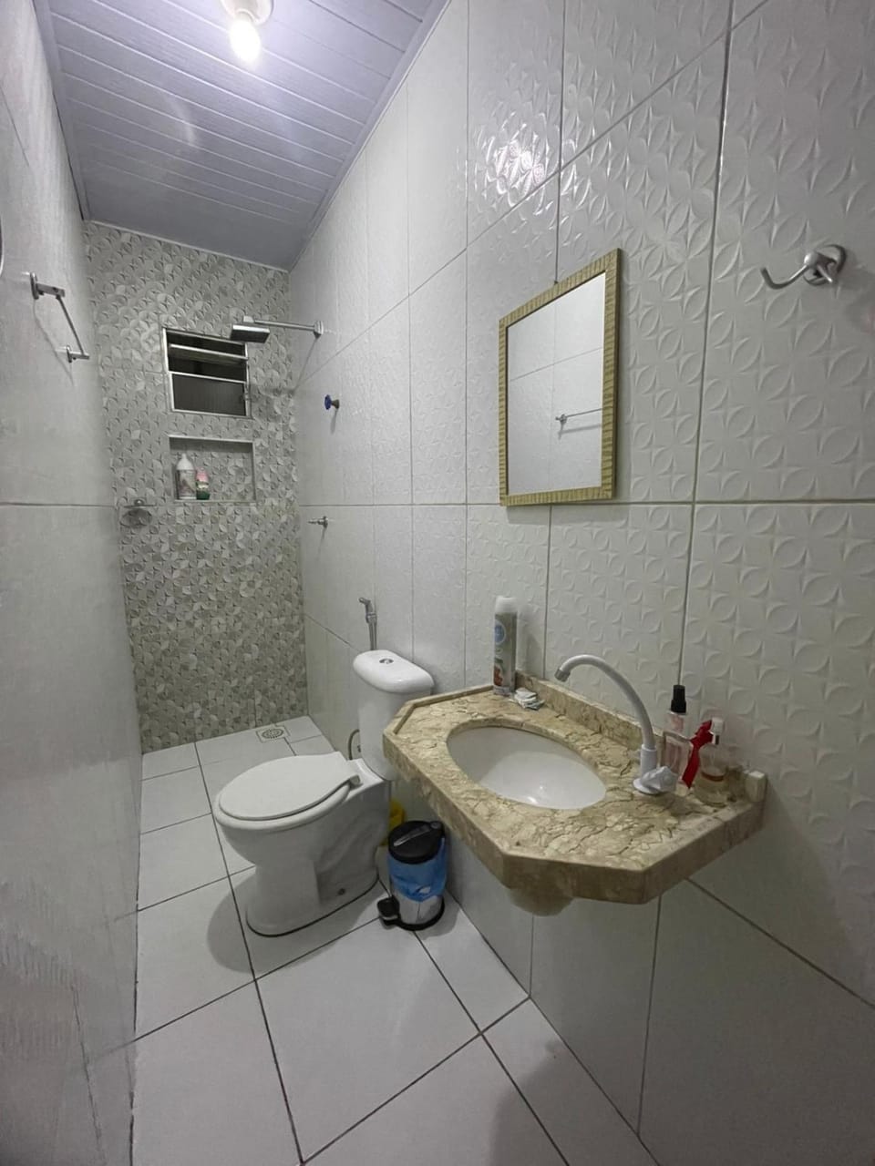 Kitnet mobiliado, confortável e bem localizado. House in Fortaleza